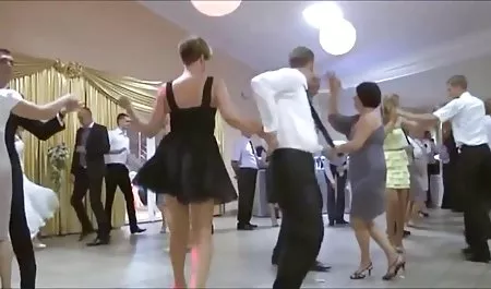 مایکل اسکات زبان مادربزرگ خود Lindsey Love را مزه می عکس کوس کردن گروهی کند